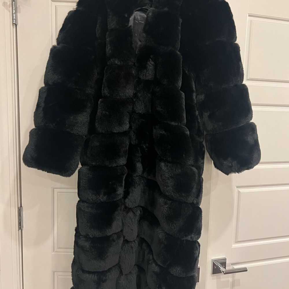 Luxurious Black Faux Fur Coat